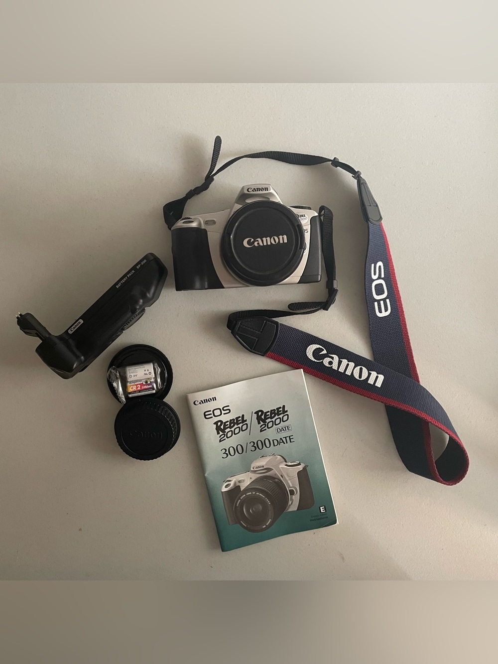 Canon EOS Rebel 2000 35mm SLR Film Camera Bundle -  Vintage Analogue Aesthetic